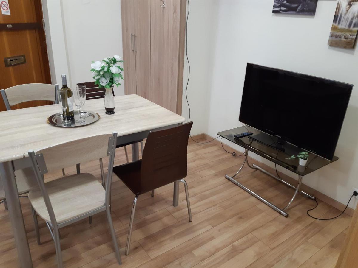 Madach Central Apartment Boedapest Buitenkant foto